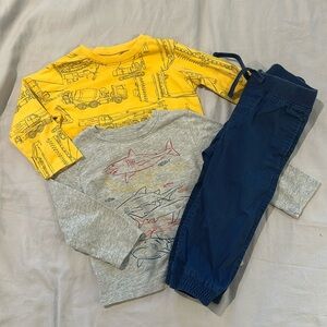 GAP - Toddler kids 3 piece outfit/set. Size 18-24 months